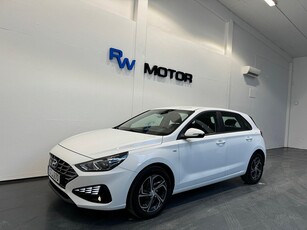 Hyundai i30 1.0 T-GDI iMT Essential B-kamera Carplay