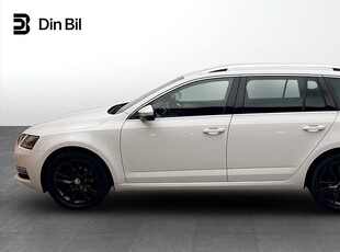 Skoda Octavia Kombi STYLE 1,5 150/ Drag&Värmare/ Premium