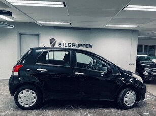 Toyota Yaris 1.33 99hk|Nybesiktigad|Motorvärmare|Fullservad