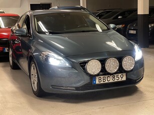 Volvo V40 T3 Momentum Euro 5