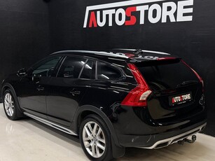 Volvo V60 Cross Country D4 AWD Summum VOC D-värm Drag SeSpec