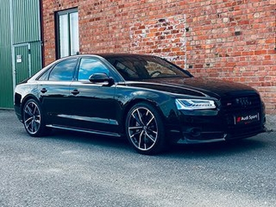 Audi S8 Plus 605 hk Keramiskabromsar 305 km/h Apple Carplay