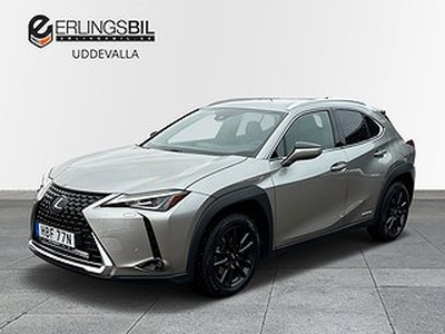 Lexus UX 250h E-FOUR AWD PREMIUM TEKNIK V-HJUL LEDRAMP