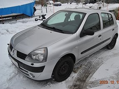 Renault Clio 5-dörrars Halvkombi 1.2 Authentique Euro 4