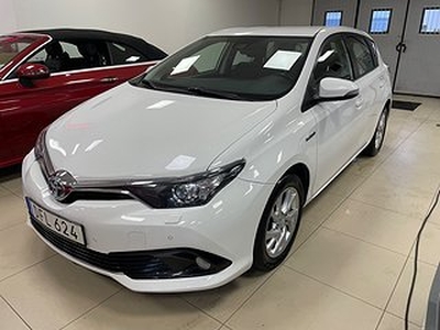 Toyota Auris Hybrid 1.8 VVT-i + 3JM CVT Euro 6 136hk