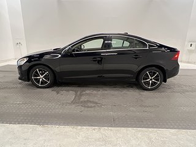 Volvo S60 D3 Summum VOC D-värme T-lucka P-sensorer 163hk