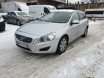 Volvo V60 D4 AWD Geartronic Momentum Euro 5