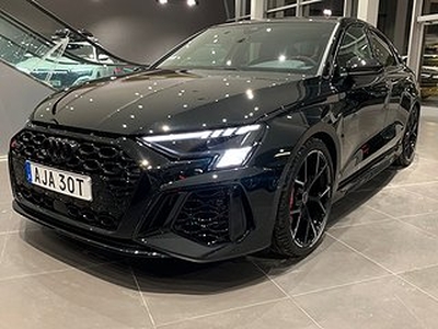 Audi RS3 Sedan 2.5 TFSI quattro S Tronic