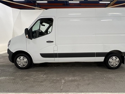 Nissan NV400L2H2 2.3dCi Värmare Dragkrok B-Kamera 1-Ägare 2018, Minibuss