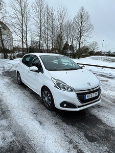 Peugeot 208 5-dörrar 1.2 VTi Euro 6,Kamrem bytt