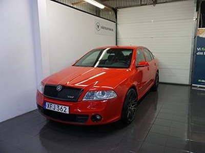 Skoda Octavia RS 2.0 TFSI, Ny Bes 200hk