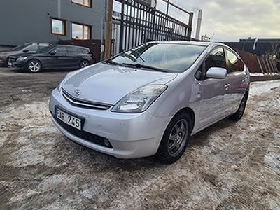 Toyota Prius 1.5 VVT-i Ny Besiktad