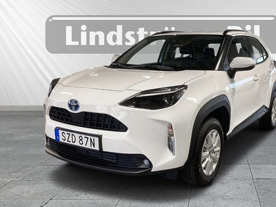 Toyota YarisCross Hybrid AWD-i 1.5 Active Parkeringssensorer Vhjul 2023, Halvkombi