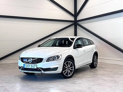 Volvo V60 Cross Country D4 AWD Summum /VOC/Navi/B-Kamera