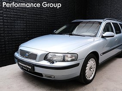 Volvo V70 2.4 T Automat Nybesiktad 200hk