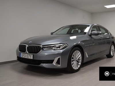 BMW 520d Luxury Navi Värmare Komfortstol Adaptiva LED 2021, Sedan