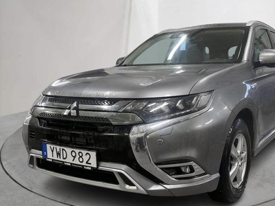 Mitsubishi Outlander2.4 Plug-in Hybrid 4WD 2019, SUV