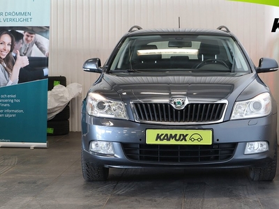 Skoda Octavia Combi 2.0 TDI Drag PDC Farthållare 4x4 Lågmil 140hk