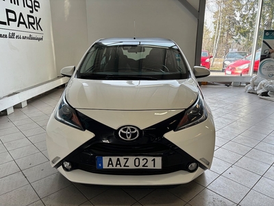 Toyota Aygo 5-dr 1.0 X-PLAY / B-Kamera / KAMKEDJA / NYSERVAD