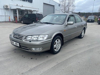 Toyota Camry 2.2