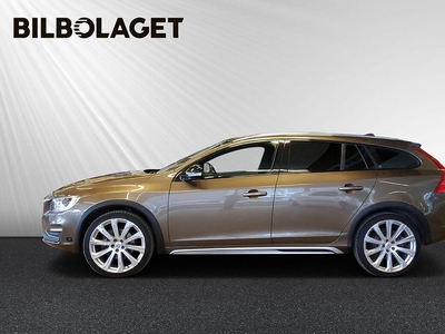 Volvo V60 Cross Country D4 AWD Bus Adv Summum /Klimatpaket/Drag/