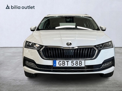 Skoda Octavia iV Plug-in Hybrid 204hk Carplay P-sensor