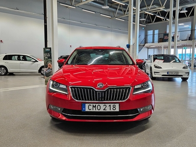 Skoda Superb Kombi 2.0 TDI 4x4 Canton L&K Värmare Drag EU6