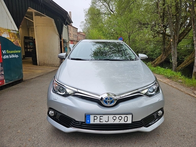 Toyota Auris Hybrid e-CVT Euro 6