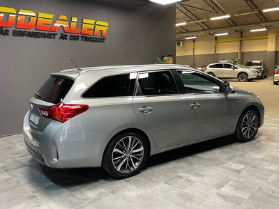 Toyota Auris Touring Sports Hybrid e-CVT 136hk