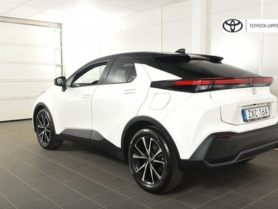 Toyota C-HR 1,8 Elhybrid Style Teknikpaket Bi-Tone Vinterhjul