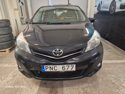 Toyota Yaris 5-dörrar 1.3 VVT Nybes. 18000 Mil Superfin