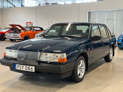 Volvo 940 2.3 GL NY KAMREM NYA BROMSAR UTSÄLLNINGSKICK