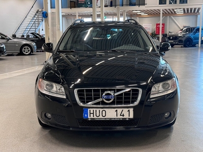 Volvo V70 2.0 Flexifuel Momentum Euro 4 | Halvskinn | Drag