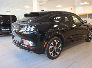 Ford Mustang Mach-E Long Range AWD 91kWh Teknikpkt+ Panorama