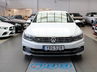 Volkswagen Passat R-Line GT 2.0 TDI SCR BlueMotion Cockpit /