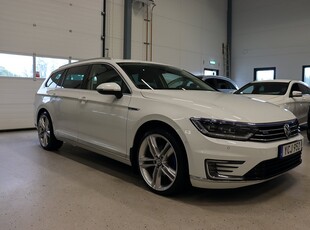 Volkswagen Passat SC Plug-in GTE Comfort & Design B-Värm