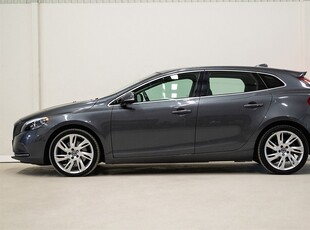 Volvo V40 D3 Momentum B-kamera Pano D-värm 150hk