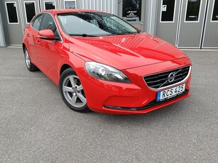 Volvo V40 T2 Momentum Euro6 Svensksåld Elstol Drag 11240 Mil