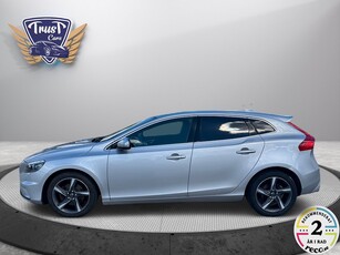 Volvo V40 T4 Powershift, 180hk Momentum, R-Design Panorama Navi