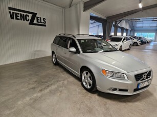 Volvo V70 D4 Momentum R-Design Drag Värmare VOC Mycket fin