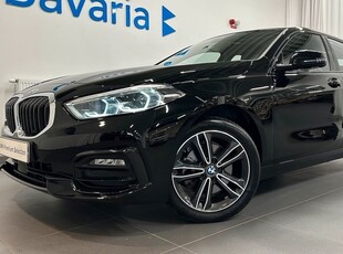 BMW 118Model Sport Connected Automat 2021, Halvkombi