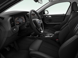 BMW 118 1-serie Model Sport Navi Rattvärme PDC LED BSI