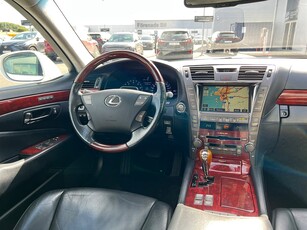 Lexus LS 600h L AWD 5.0 V8