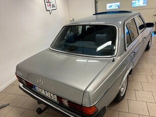 Mercedes-Benz E e 200