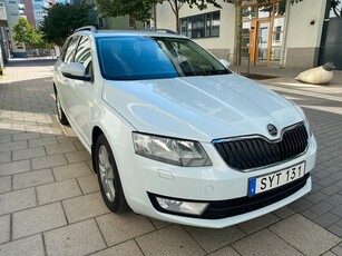 Skoda Octavia Kombi 1.4 TSI Drivers Edition Drag.