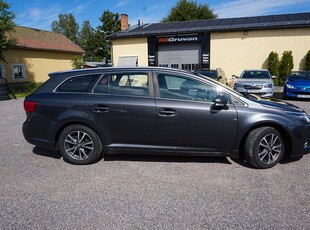 Toyota Avensis Kombi 2.0 D-4D Backkamera/Drag