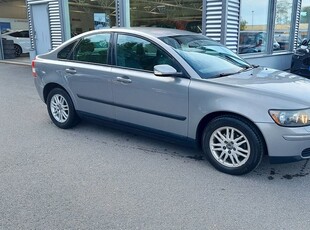 Volvo S401.8i 2005, Sedan