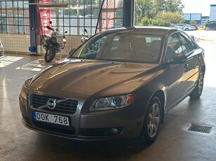 Volvo S80 2.5T Momentum *Helläder, Drag* Räntekampanj 3,95%