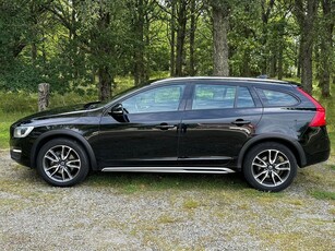 Volvo V60 Cross Country D4 AWD Geartronic Summum