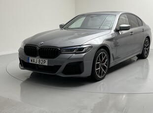 BMW 545e xDrive Sedan, G30 LCI (394hk)